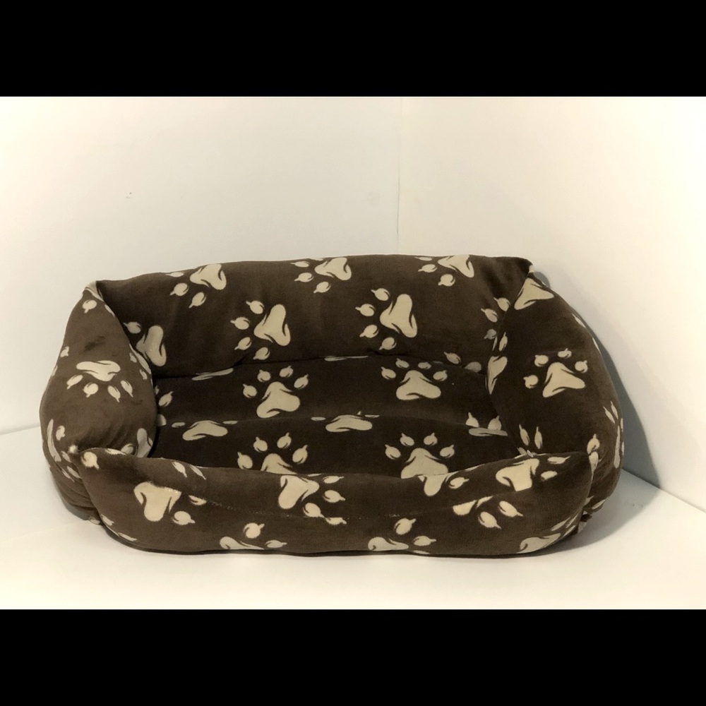Pet paw bed design